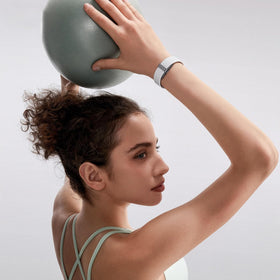 Hexasider band beside ruler showing fit range and accurate sizing for wrists