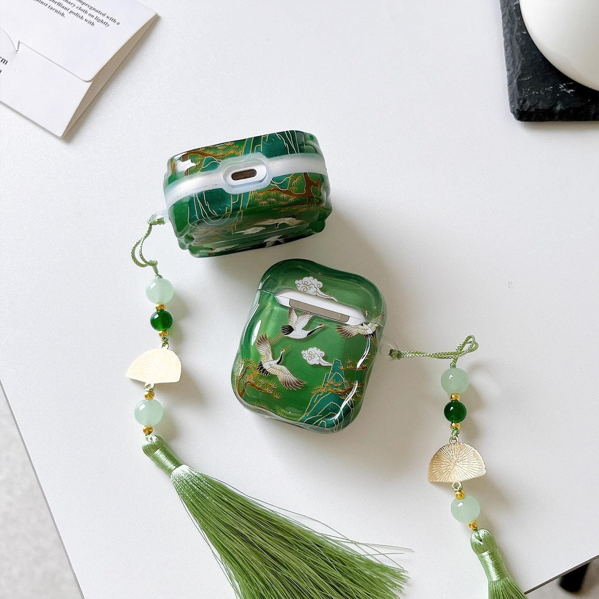 Hidysfas AirPods Pro case green cleaner kit included for cleaning