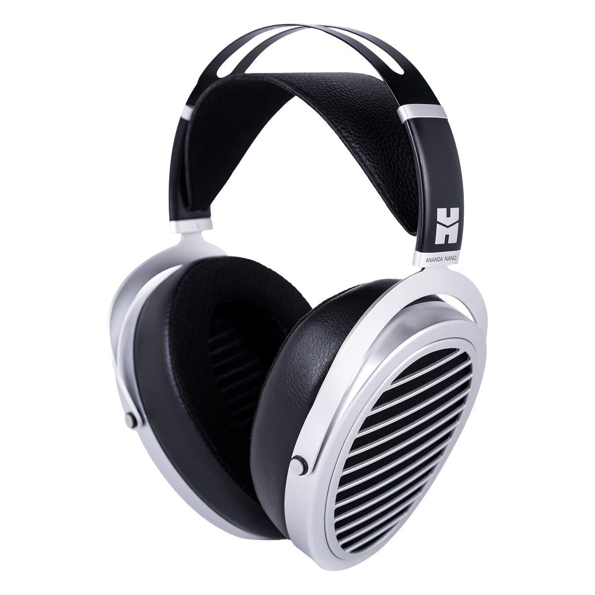 HIFIMAN Ananda Nano stealth magnet detail reduces diffraction for cleaner tone.