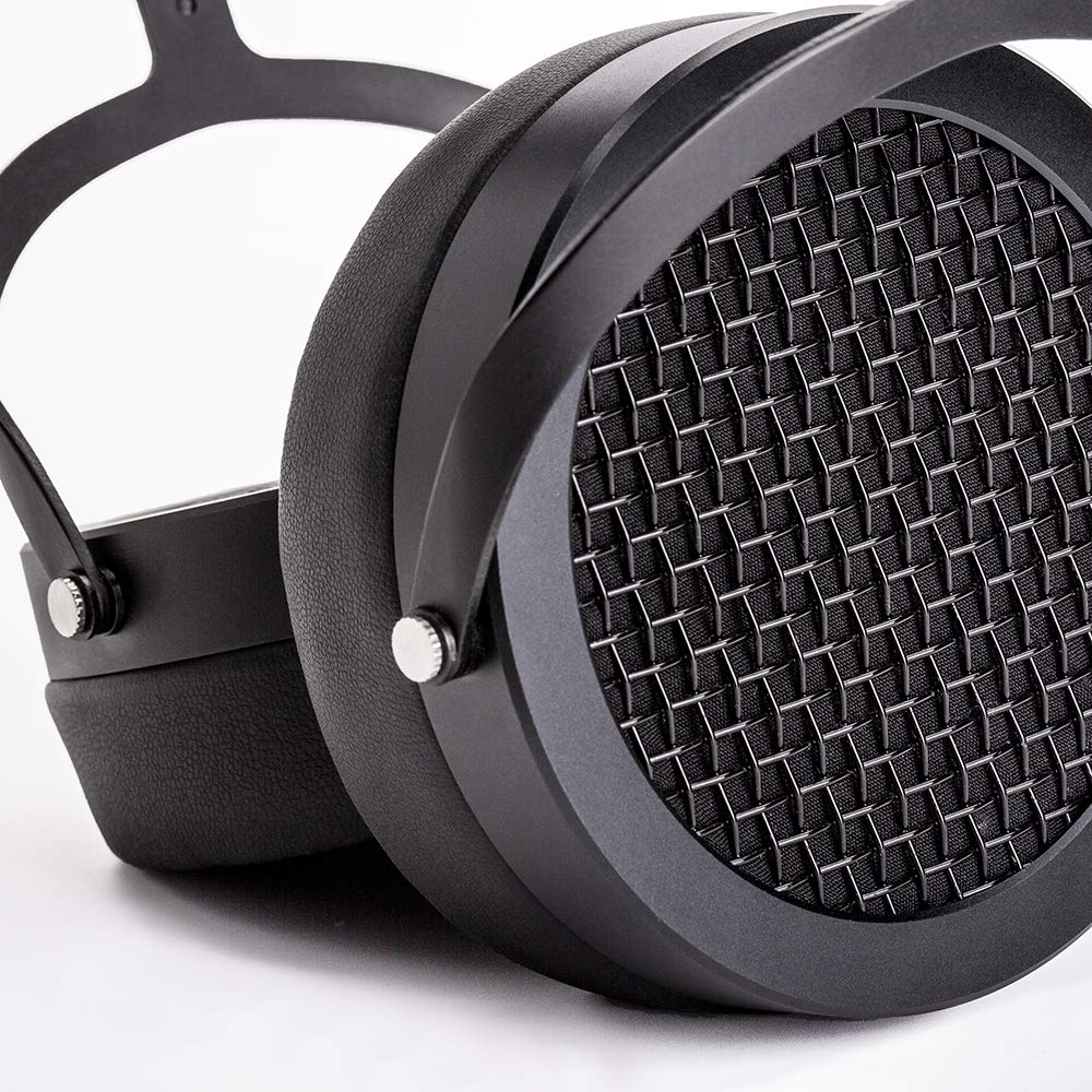 HIFIMAN Sundara 3.5mm connector cable for robust connectivity