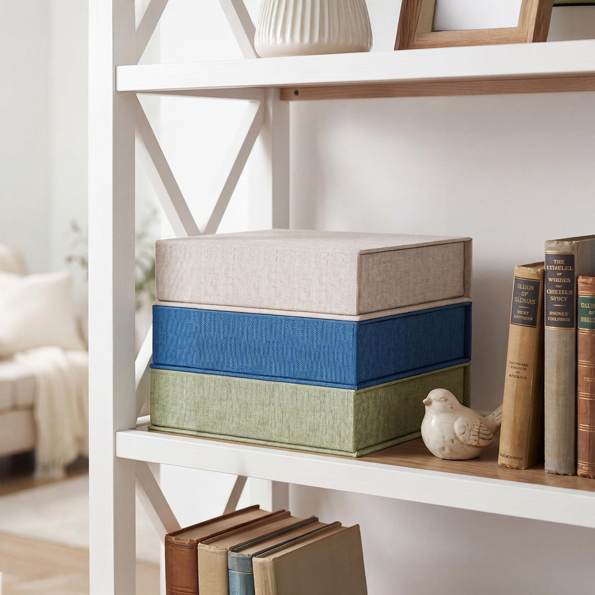 Hiwhy desk organizer box keeps small items tidy at home.