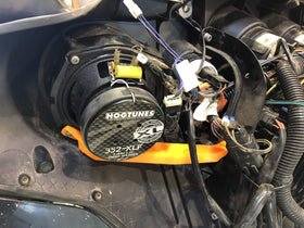 Hogtunes XL-series woofers enhance bass for highway riding.