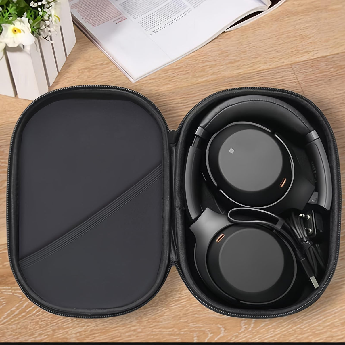Honlyn Ultra Gaming case rugged enclosure shields gaming headsets during transit.