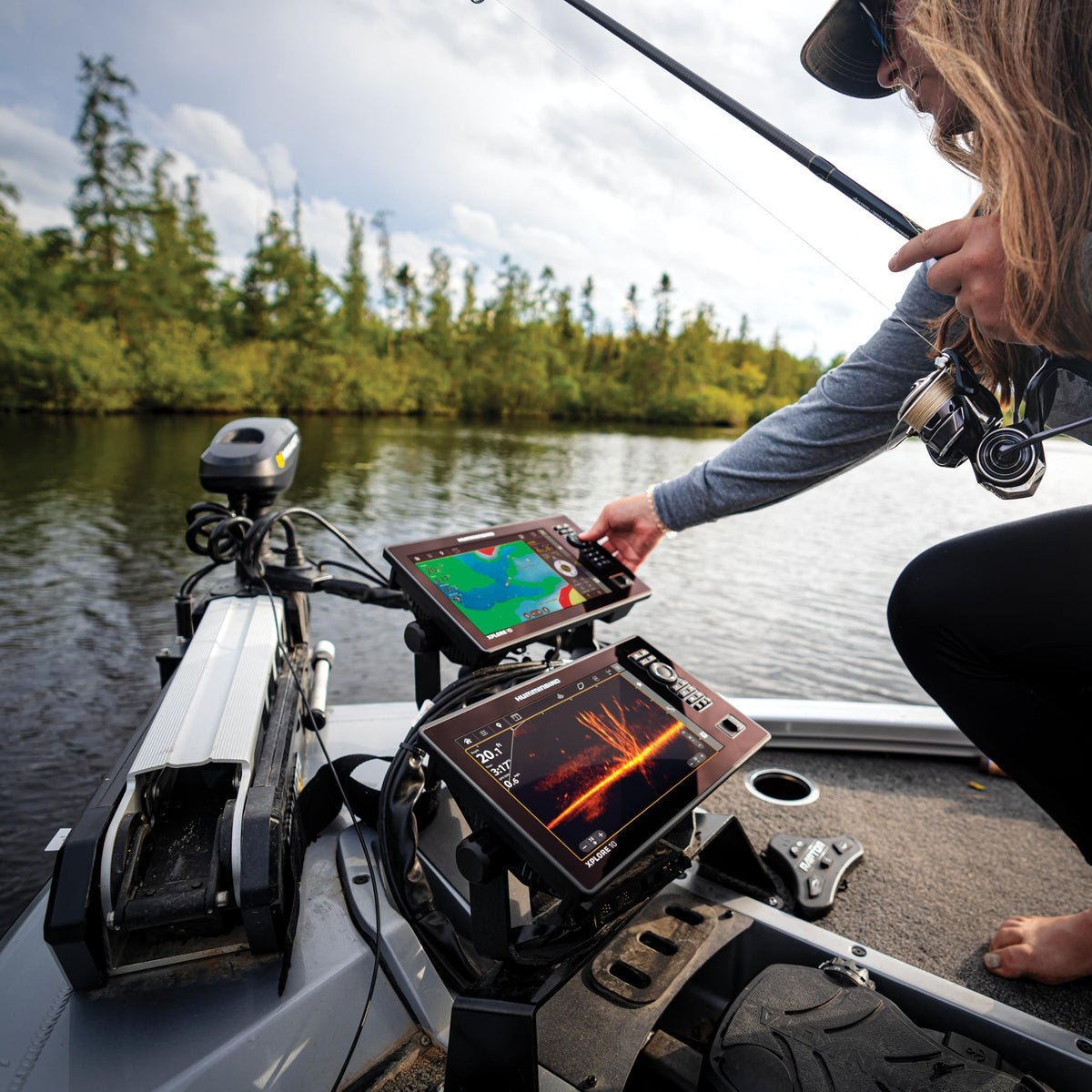 Humminbird MEGA Live 2 complete install kit includes cables and hardware for quick setup.