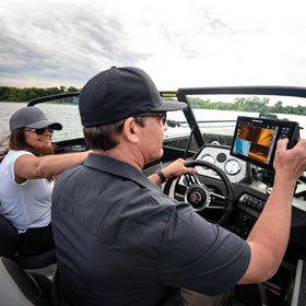 Humminbird XPLORE 10 advanced controls simplify setup and data access.