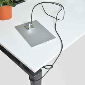 I3C package includes anchor plates and cables for multiple devices.