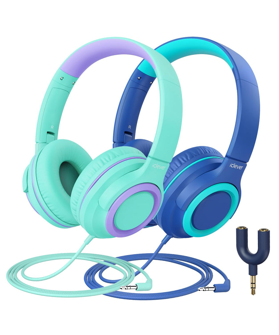 iClever HS22 shared splitter enables two headphones for shared listening on one device