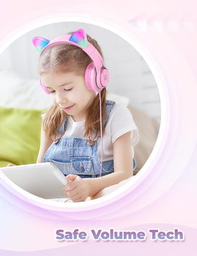iClever Kids Headphones with shareport foldable design, ideal for classroom and travel.