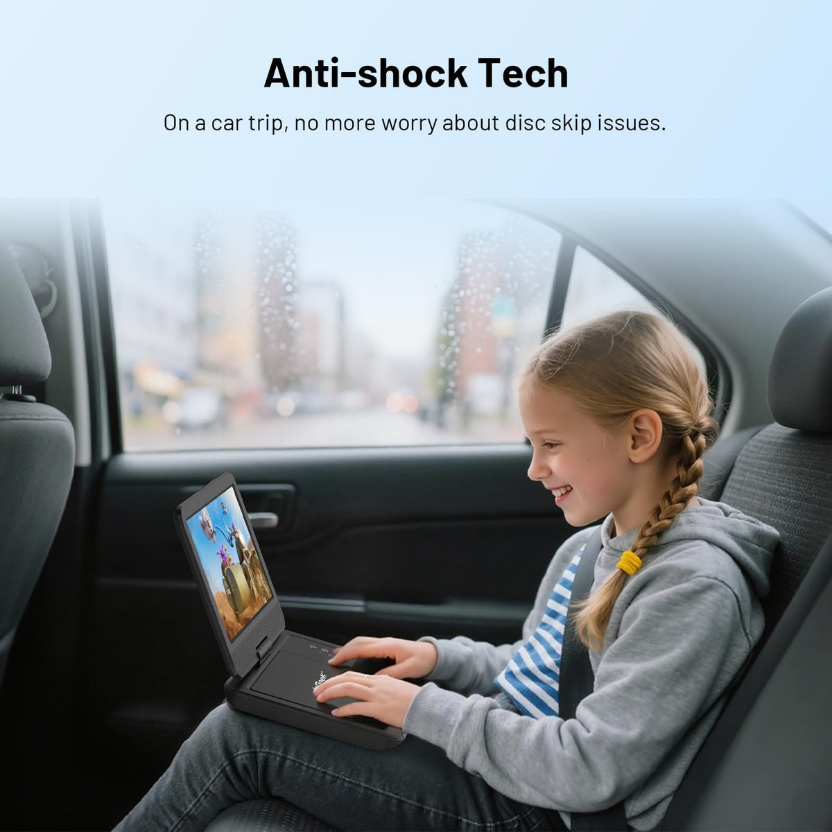 ieGeek AV-to-TV cable enables sharing movies on a bigger screen.