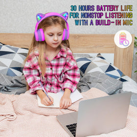 I love e iFecco child wearing headphones during online learning for clear audio