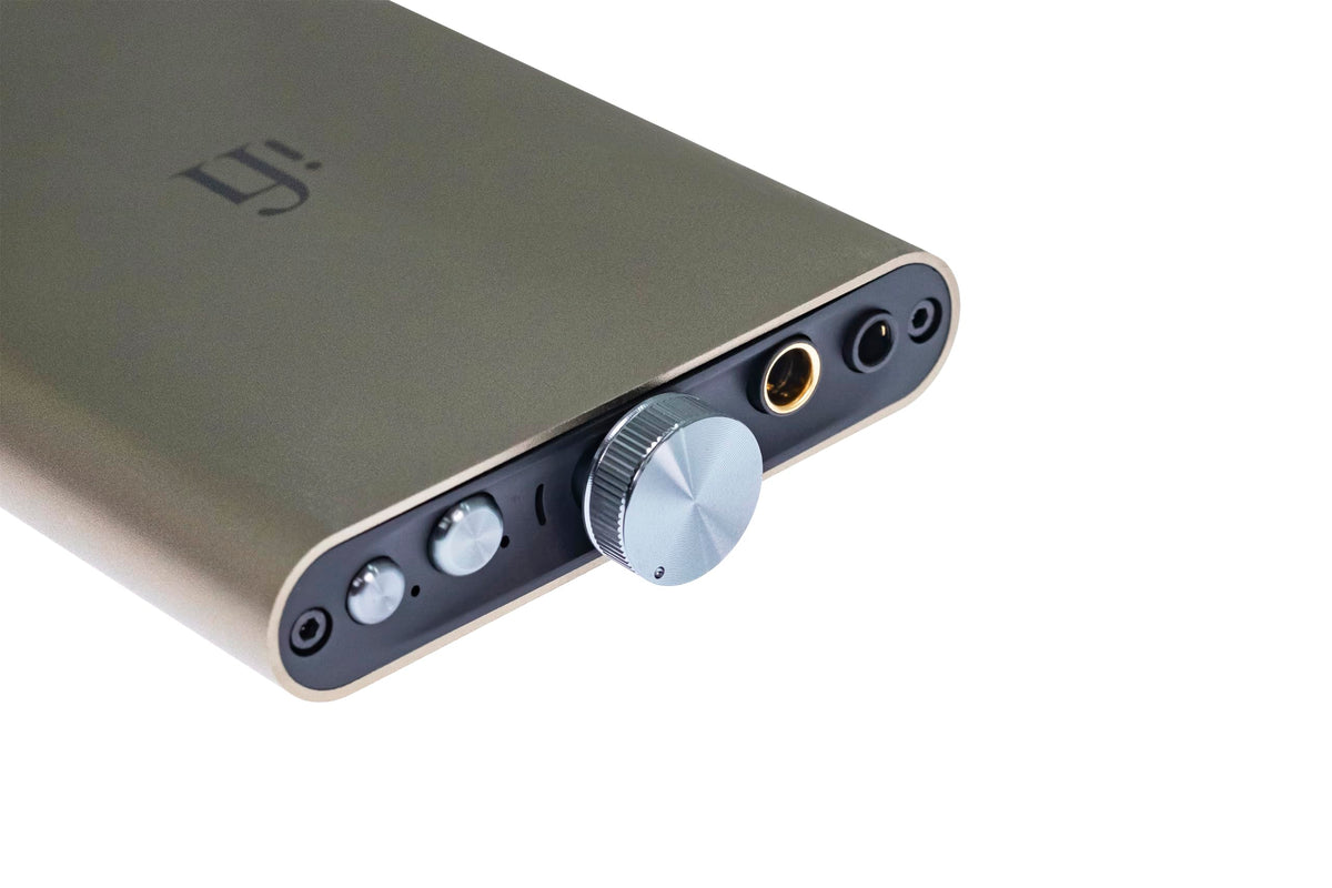 ifi hip-dac3 iEMatch switch highlights optimized headphone matching.
