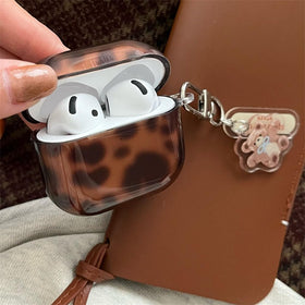 inewateri AirPods 4 case includes cleaner kit for easy maintenance