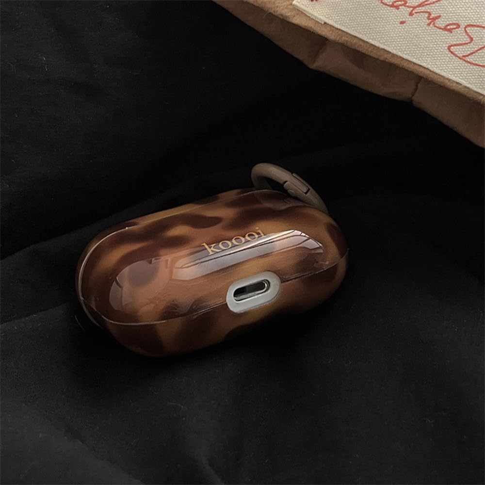 inewateri AirPods 4 case with built-in keychain attachment for portability.