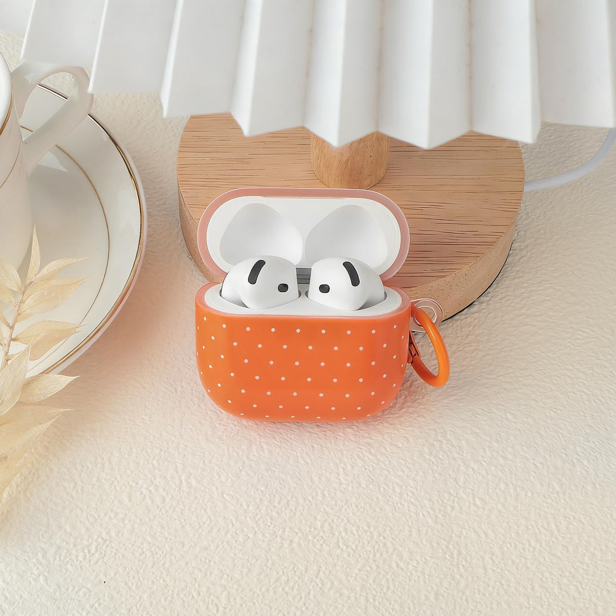 inewateri AirPods 4 case durable silicone exterior resists drops.