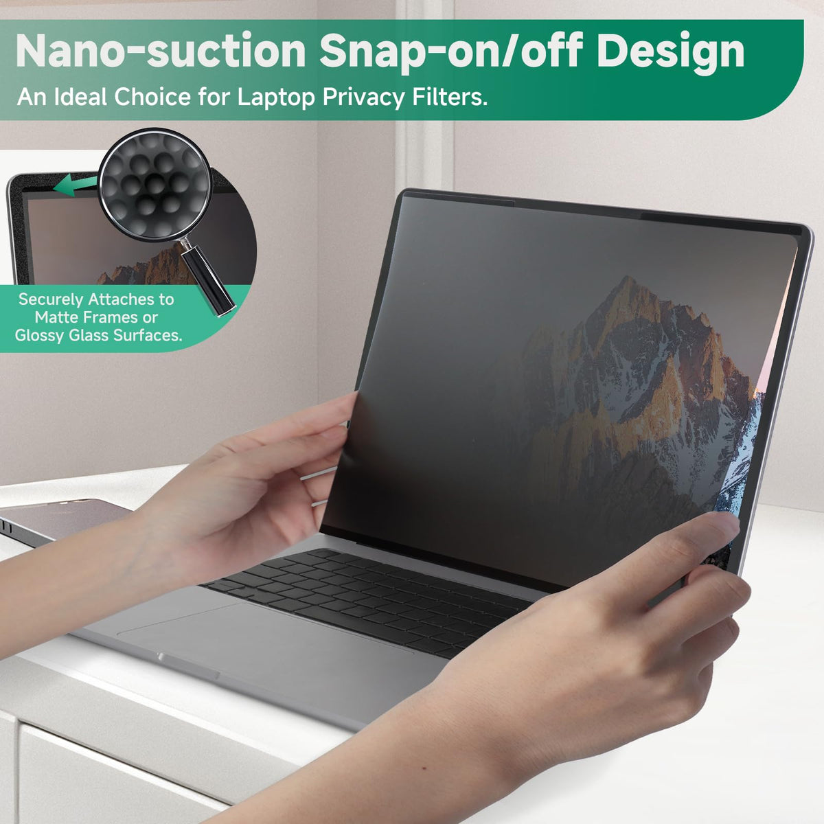 IRUYO FL installed on laptop in café for on-the-go confidentiality and reduced glare