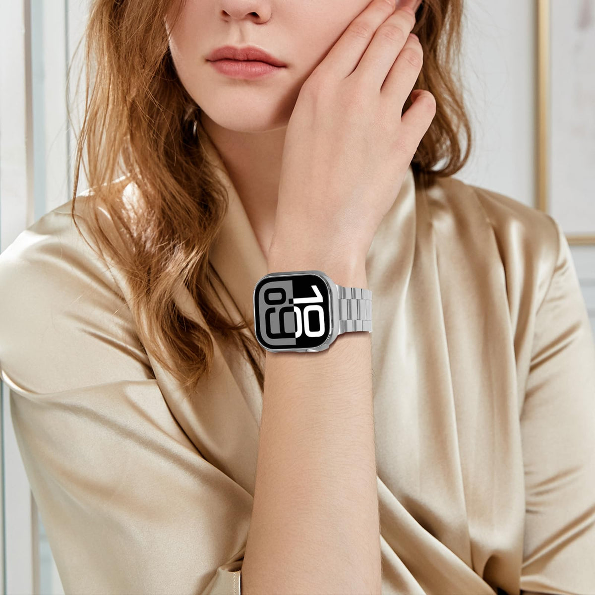Iiteeology Ultra-clear screen protector preserves touch response on 46mm.