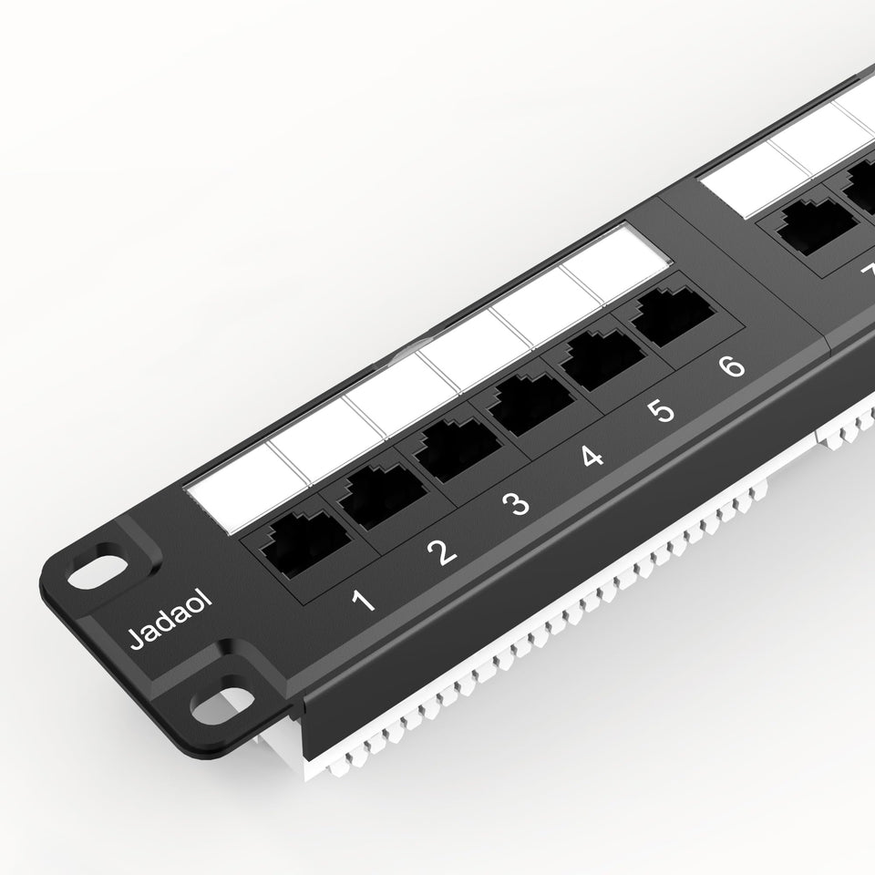 Jadaol front panel 24-port view showing neat ports and fast identification benefit