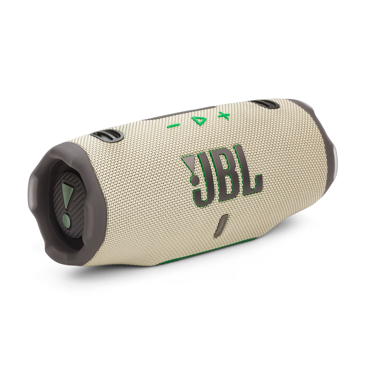 JBL Charge 6 demonstrates bold sound for outdoor listening.