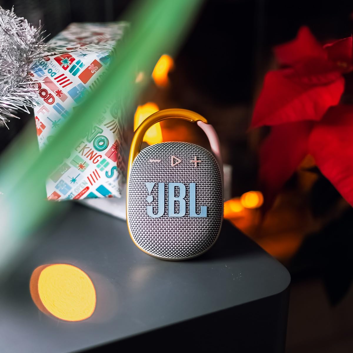 JBL Clip 4 up to 10 hours of playback on a single charge