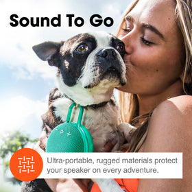 JBL Clip 3 control buttons and charging port close-up, easy access to features