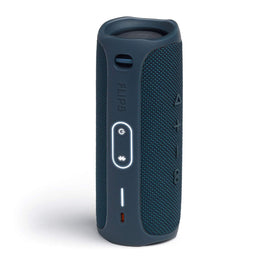 JBL Flip 5 Ocean Blue waterproof design, suitable for poolside or rain days.