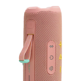 JBL Flip 7 eco-friendly packaging and recycled materials highlighted.