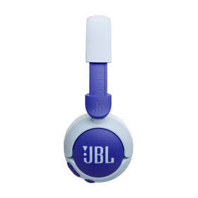 JBL Junior 320BT charging via USB-C showing long 50-hour battery benefit