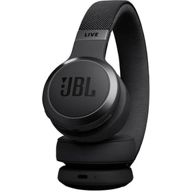 Person wearing JBL LIVE670NC commuting with improved call and music clarity
