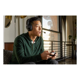 JBL Quantum 100 earcup close-up highlighting driver and seal benefit: enhanced directional cues