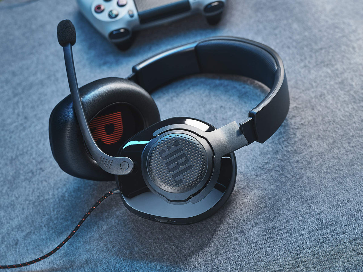 JBL Quantum 200 side profile worn to illustrate fit and reduced fatigue