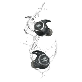 JBL Reflect Aero IP68 dustproof and waterproof design withstands dust and water exposure.