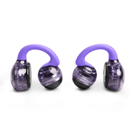 IP54-rated JBL Soundgear Clips resisting rain and dust during outdoor listening