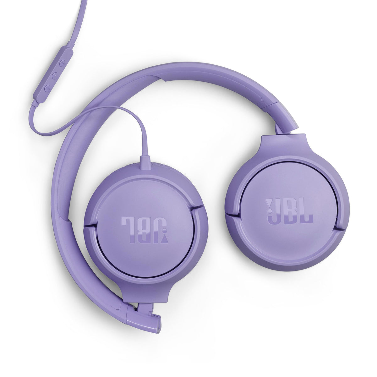 Packaging and contents of JBL Tune 520C displayed for unboxing and included items
