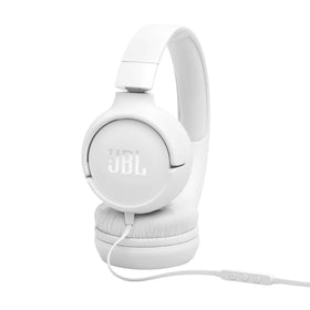 JBL Tune 520C worn during commute showing convenience and on-the-go use