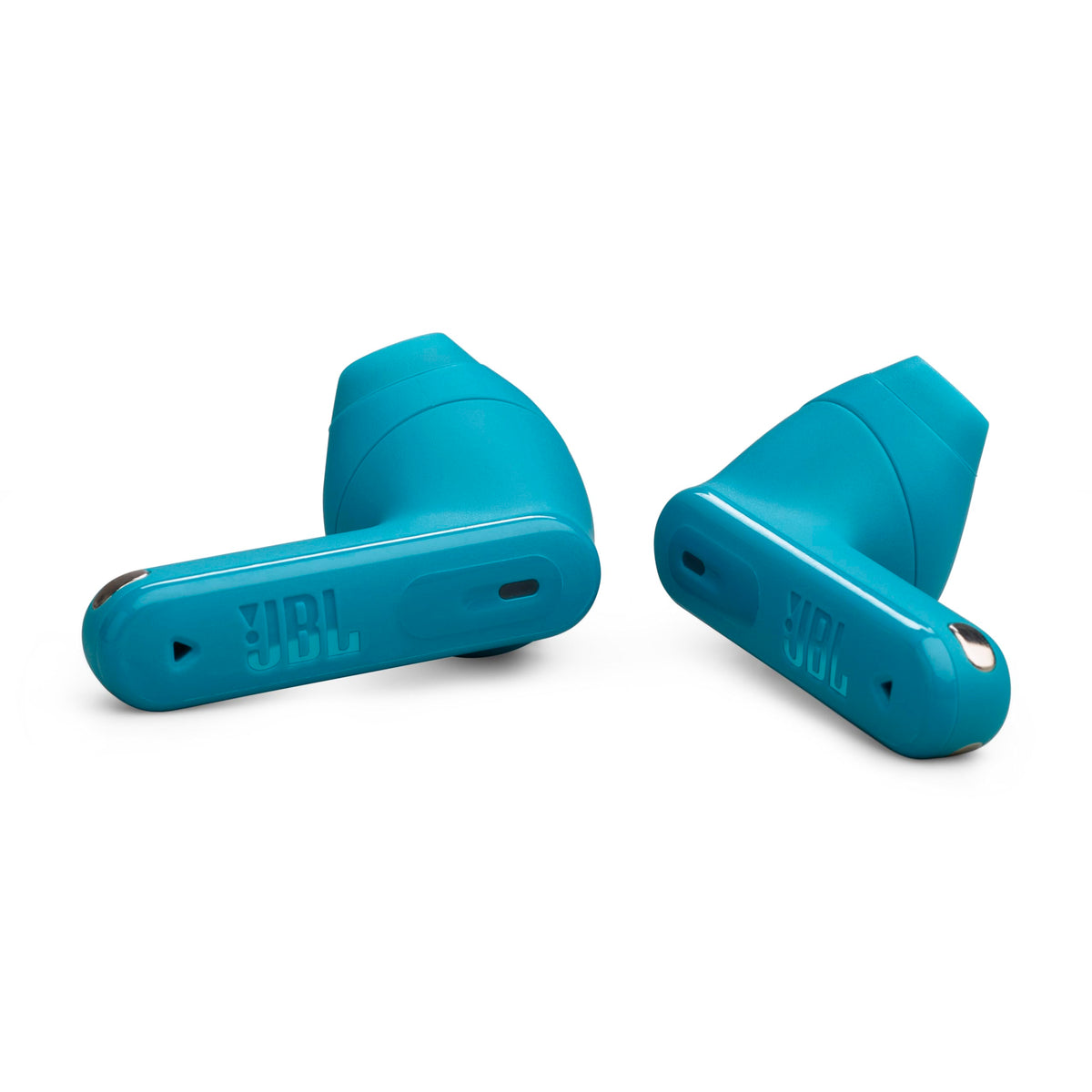 IP54 rated JBL Tune Flex 2 teal withstands dust and water exposure.