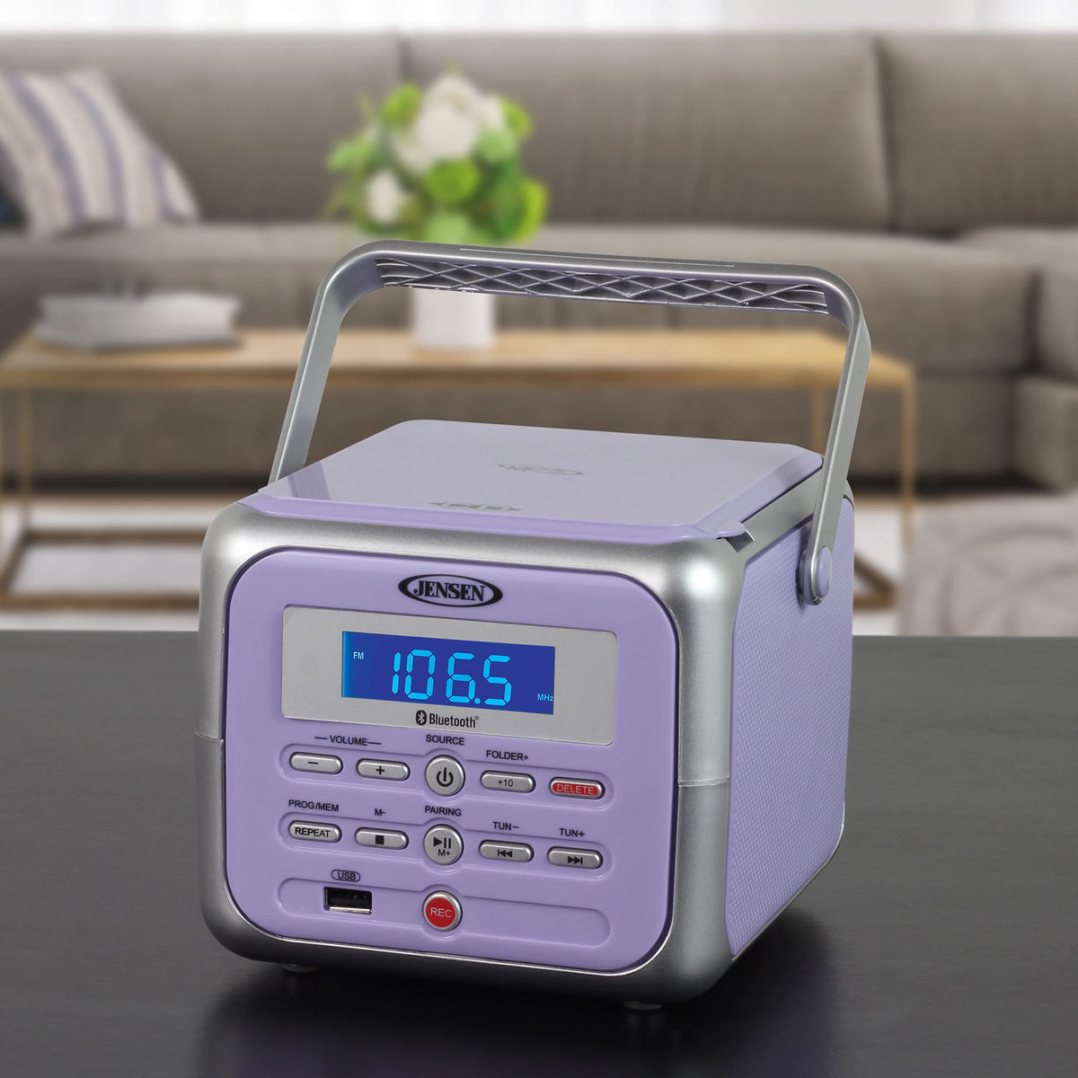 Jensen CD-660 USB port and backlit display for recording and playback convenience