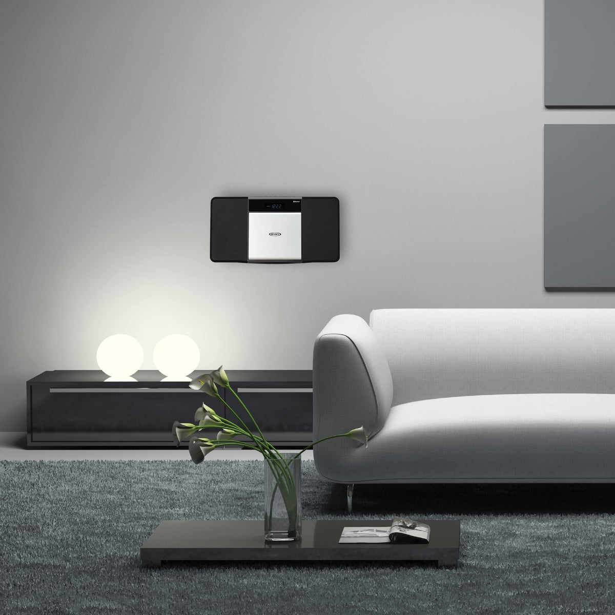 Jensen JBS-300 alarm clock feature with sleep timer for easy wake-ups