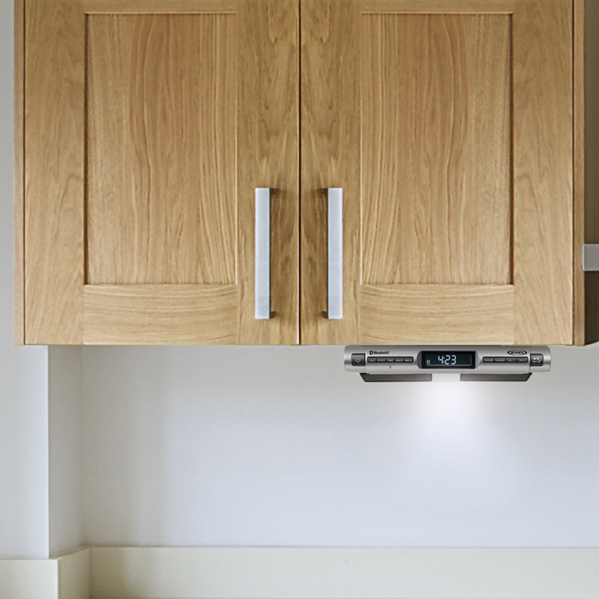 Jensen SMPS-628 close-up of four LED work lights illuminating countertop for practical task lighting