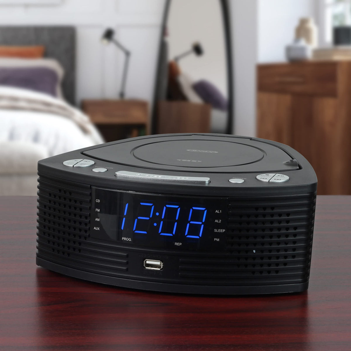 Jensen AM/FM tuner with presets for easy station access