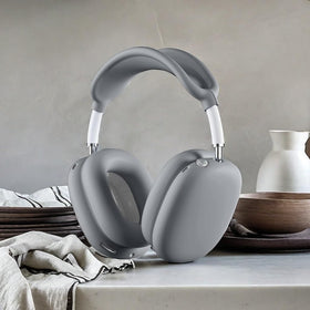 Jiboku AirPods Max silicone case provides anti-scratch, dustproof protection.