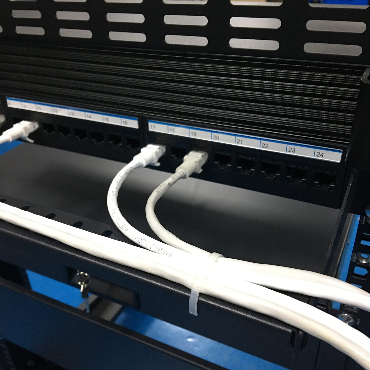 JINGCHENGMEI assembly with depth options helps protect ports