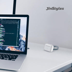 Jinstyles AirPods Pro case on the go for convenient charging