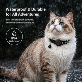 JNLIK tracker splashing in water demonstrating waterproof protection for outdoor use