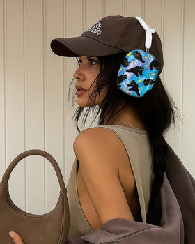 Joyleop starry night design enhances headphones aesthetics.