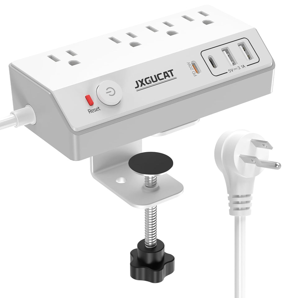 JXGUCAT front view of clamp power strip showing outlets and USB ports for easy access
