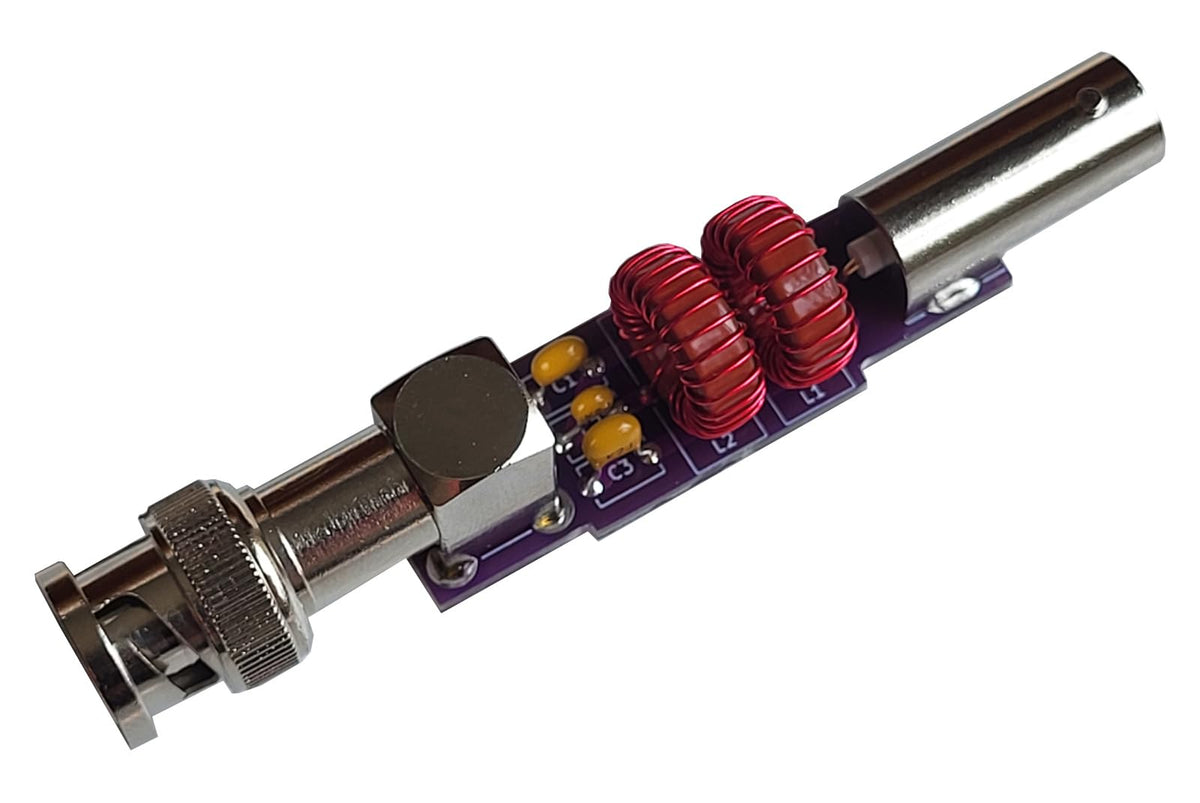 K9DP filter internal components closeup showing quality capacitors and toroids benefit