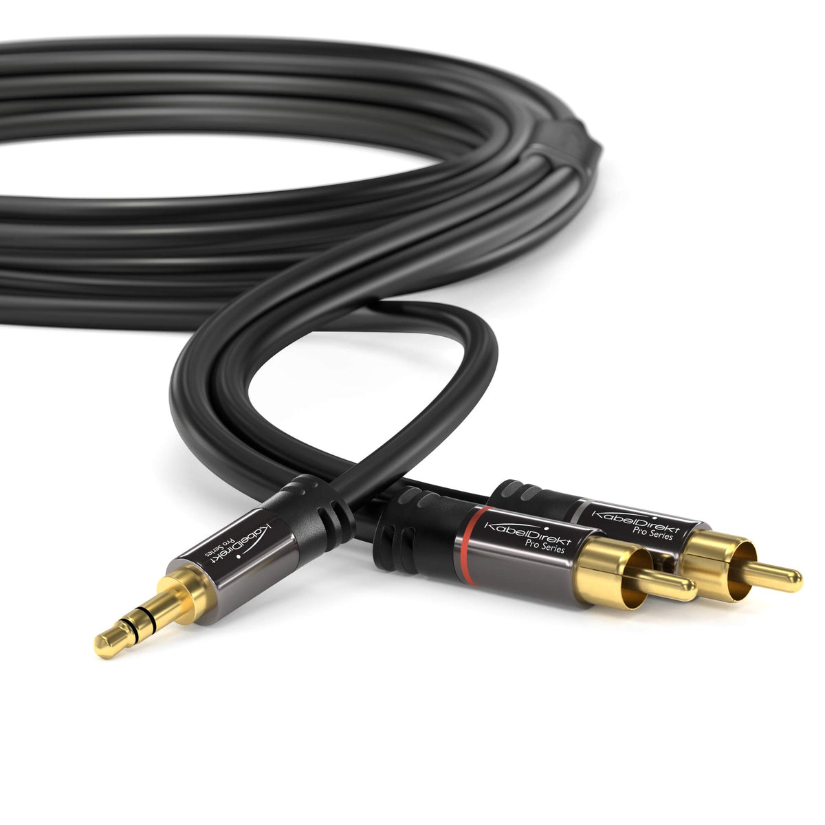 KabelDirekt close-up of gold-plated connectors providing reliable contact and reduced corrosion