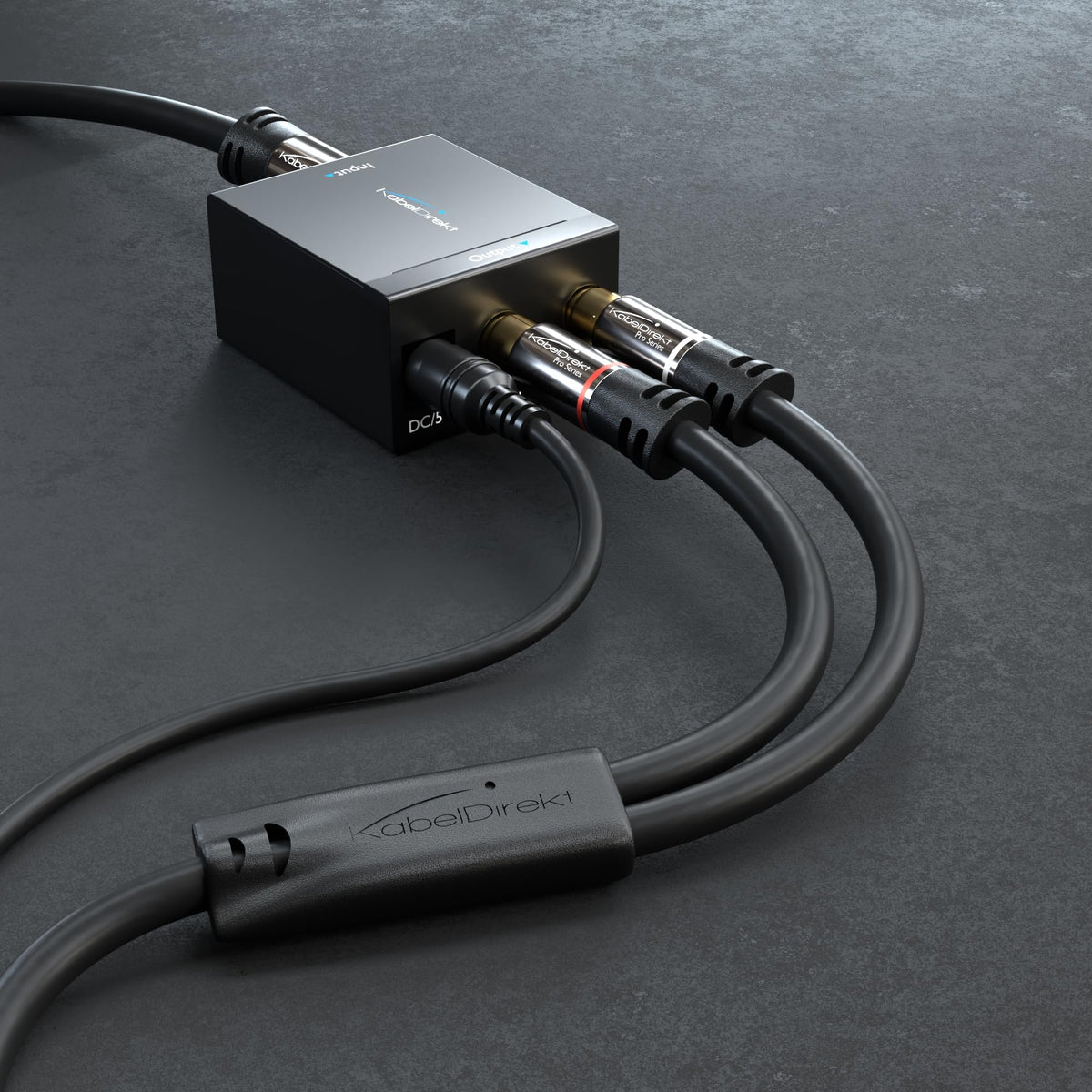 KabelDirekt PVC jacket and rugged build protect signals from interference.