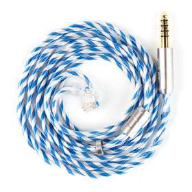 KBEAR Frost cable in silver-blue weave enhances aesthetics on transparent IEM shells.