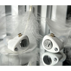 Keephifi KZ Taurus secure earhook keeps buds in place during intense sessions.